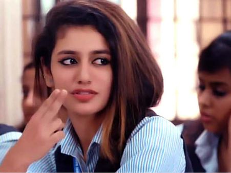 आंख मारने वाली लड़की नहीं, ये 10 लोग पहले ही कर चुके Dhamaka, ये रहे सबूत