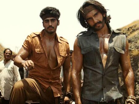 दो खतरनाक गुंडे, हीरो-विलेन सब फेल, तीन सुपरस्टार्स का ऐसा धामाका : #4Years