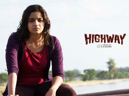 #4Years 1 फिल्म ने बदल दी किस्मत, ऐसा Dhamaka कि देखते रह गए सब