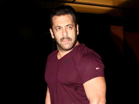 2019 में सलमान खान का जबरदस्त DHAMAKA,ब्लॅाकबस्टर 4 की तगड़ी प्लानिंग !