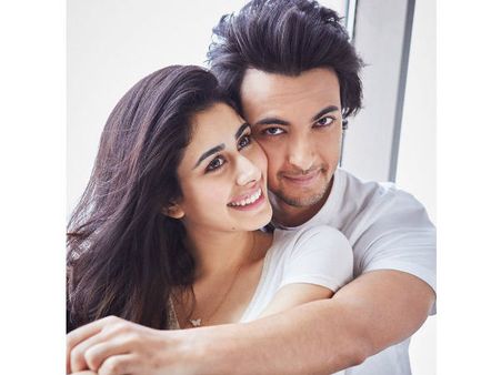 First LOOK: सलमान खान की अगली फिल्म- सामने आए दो नए चेहरे- सुपरहिट!