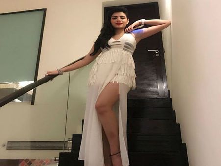 ये हैं ''द एक्सपोजर हॅाट सुपरस्टार'' पानी के भीतर हो रही हैं ऐसी तस्वीरें VIRAL