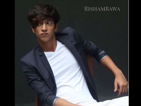 बॉलीवुड में डेब्यू को लेकर एक्साइटेड हैं अहान पांडे, खुद किया खुलासा