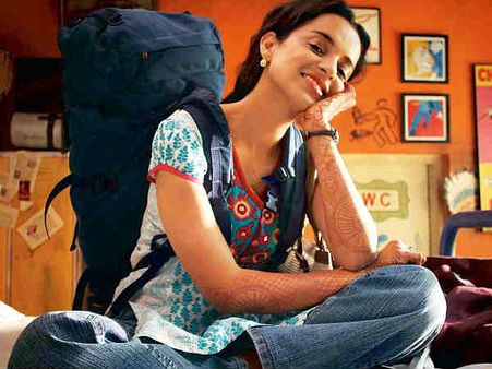 28 फिल्में और 17 Flop, सिर्फ दो ब्लॉकबस्टर, फिर भी बॉलीवुड की क्वीन.. जानें कौन