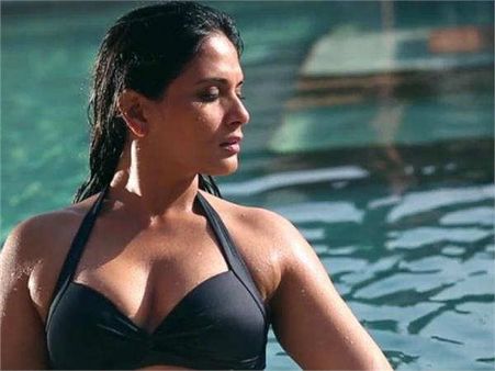 ऋचा चढ्ढा ने फिल्म दास देव में दिए बोल्ड सीन, देखें उनकी HOT तस्वीरें