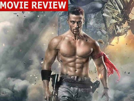 Baaghi 2 Review: टाइगर श्रॉफ का जबरदस्त एक्शन धमाका, लेकिन फिल्म खा गई मात
