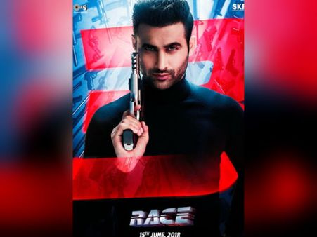 Race 3 Poster: जारी हुआ रेस 3 का एक और खतरनाक पोस्टर, सिकंदर ने शेयर की तस्वीर