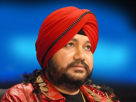 BREAKING : मानव तस्करी के दोषी पाए गए बॉलीवुड सिंगर दलेर मेंहदी, 2 साल की सजा हुई