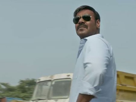 BOX OFFICE: अजय देवगन ने अक्षय कुमार को दिया टक्कर.. शाहरुख खान पीछे!