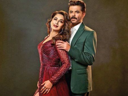 अजय देवगन की फिल्म का फर्स्ट लुक, दिखी सुपरहिट जोड़ी, 18 सालों बाद भी धमाकेदार