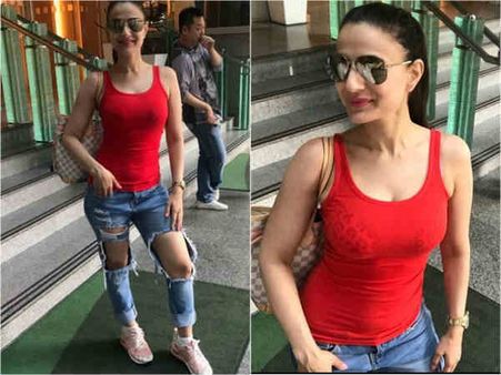 पहले बिकिनी और अब फटी जींस में ट्रोल हो गईं एक्ट्रेस, मिले भद्दे कमेंट्स, देखें तस्वीरें