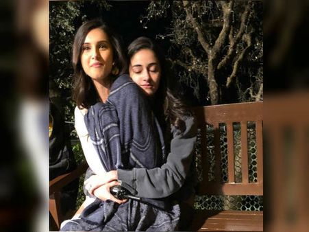 स्टूडेंट ऑफ द ईयर 2: तारा सूतारिया और अनन्या पांडे की तस्वीर, उनकी दोस्ती का पहला सुबूत है