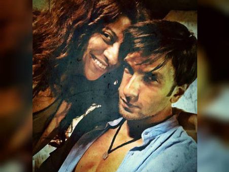 गली ब्वॉय: खत्म हुई फिल्म की शूटिंग, रणवीर ने जोया अख्तर को आखिर क्यों कहा थैंक्स