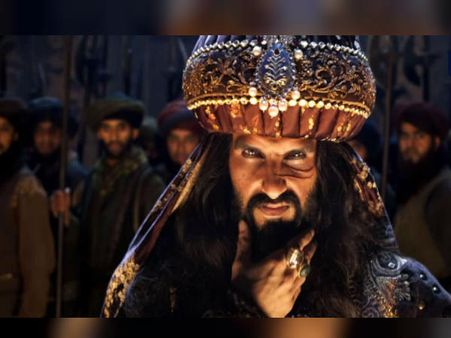 रणवीर सिंह को पद्मावत में बेहतरीन अभिनय के लिए दादा साहेब फाल्के अवॉर्ड दिया जाएगा