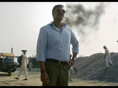 100 करोड़ क्लब में अजय देवगन की शानदार एंट्री.. शाहरुख को छोड़ा पीछे!