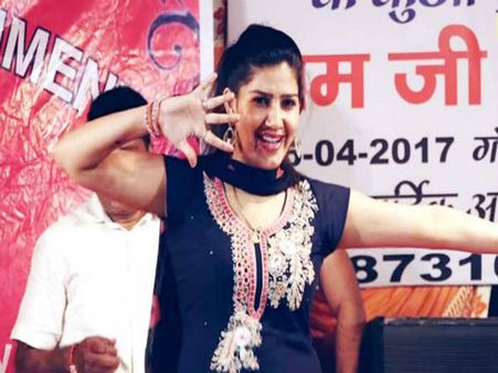 IPL पर चढ़ा सपना चौधरी का रंग,'तेरी आंख्या का' सांग पर क्रिस गिल का जबरदस्त डांस Viral