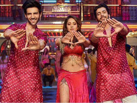 BOX OFFICE: 2018 की ब्लॉकबस्टर फिल्म.. इस टॉप 10 लिस्ट में भी शामिल.. धमाका!
