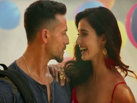 BOX OFFICE: दूसरे वीकेंड भी 'बागी 2' का कहर जारी, धड़ाधड़ कमा रही है फिल्म
