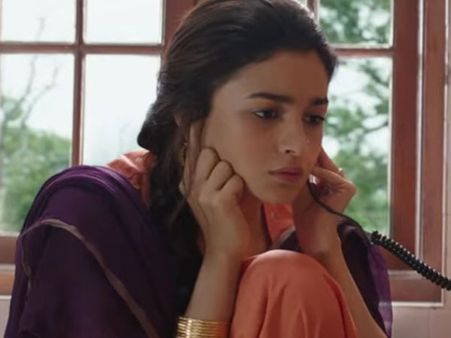 BOX OFFICE: दूसरे वीकेंड पर ही फिल्म सुपर- डुपर हिट.. अक्षय कुमार को किया पीछे!