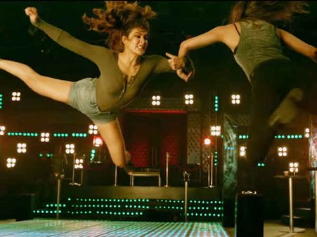 सलमान से पहले ही Hit हो चुकीं ये 7 एक्ट्रेस, दस साल में 3 Dhamake, चौंक जाएंगे आप!