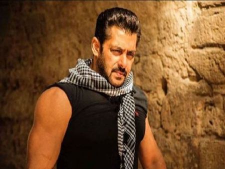 रेस 3 के पहले सलमान खान को करोड़ों का घाटा, ब्लॉकबस्टर पर लटकी तलवार !