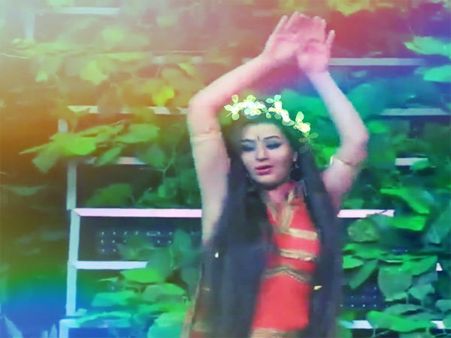 सुनील ग्रोवर और शिल्पा शिंदे का ''नागिन रोमांटिक'' डांस video,होश उड़ा देगा
