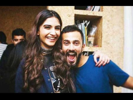 Good News: सोनम कपूर- आनंद आहूजी की शादी पक्की, इस तारीख को बनेंगी दुल्हन