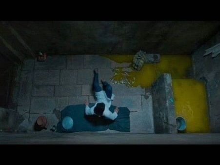 #BreakingBuzz: रिलीज़ के साथ ही फैन्स को मिला संजू का पहला झटका!