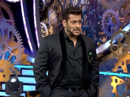 26 साल छोटी पत्नी के साथ ये सुपरस्टार करेंगे Bigg Boss 12 में dhamaka!