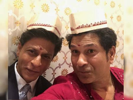 #AmbaniKiSagai: देश की सबसे अमीर सगाई में ये कर रहे थे शाहरूख खान और सचिन तेंदुलकर, तस्वीरें वायरल