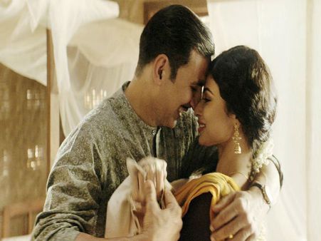 अक्षय कुमार की गोल्ड से पहले सुपरस्टार का ये बोल्ड वीडियो हुआ LEAK