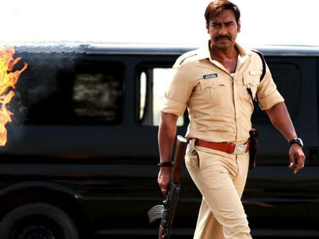 अजय देवगन का धमाकेदार डेब्यू, ब्लॉकबस्टर फिल्म, 10 सुपरस्टार पहले ही कर चुके ये काम