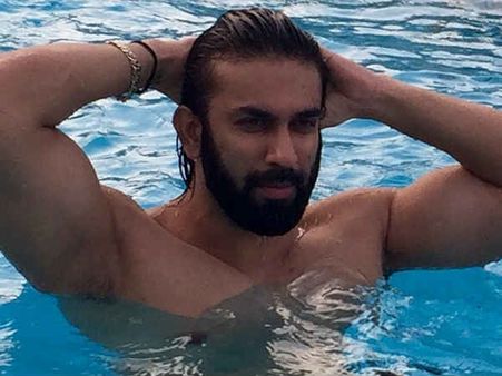सुष्मिता सेन के भाई का Dhamaka, लेगें बॉलीवुड में एंट्री, ये 10 Pics देखकर चौंक जाएंगे