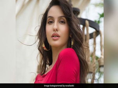सलमान खान की भारत से पहले बोल्ड स्टार की ये तस्वीरें,बेहद सेक्सी,देखते रह जायेंगे