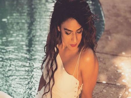 एशिया की सेक्सी सुपरस्टार नंबर 1,ऐसी तस्वीरें लोग तेजी से देख रहे हैं,बेहद HOT