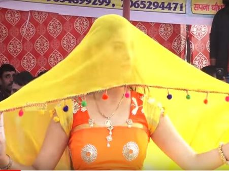 सपना चौधरी का ये पुराना VIDEO रातों रात हुआ वायरल,मच गई सनसनी