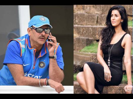 अक्षय कुमार की इस हीरोइन से चल रहा है इंडियन क्रिकेट टीम के कोच रवि शास्त्री का अफेयर ?