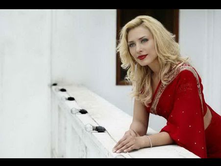 लूलिया वंतूर फिल्म राधा तू क्यों गोरी मै क्यों काला से करेंगी डेब्यू, इस तरह का होगा रोल