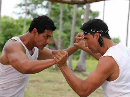 अक्षय कुमार से फिर भिड़ेंगे ये स्टार, 2019 में होगी तगड़ी टक्कर, एक्शन पैक्ड Dhamaka