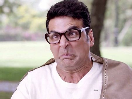 अक्षय कुमार तो अजय देवगन से भी आगे निकले, एक्ट्रेस को रुला डाला, ये तो हद ही हो गई