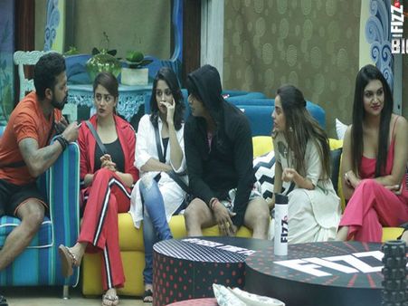 BIGG BOSS 12 पहली बार बिग फाइट, करणवीर-दीपिका का भड़का गुस्सा VIDEO