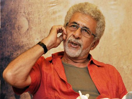 नसीरुद्दीन शाह: मैं पैसों के लिए काम करता हूं, मुझे भी घर की किचेन चलानी है