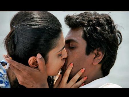 #MeToo: 'नवाजुद्दीन ने मुझे जबरदस्ती बाहों में भर लिया और फिर..', एक्ट्रेस का चौंकाने वाला खुलासा