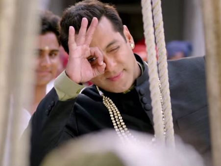 3Years: सलमान खान का 200 करोड़ी Dhamaka, 19 साल छोटी एक्ट्रेस से रोमांस, रिकॉर्डतोड़ कमाई