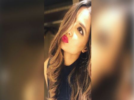 फैंस की डिमांड पर कोमोलिका 'हिना खान' ने ऐसी तस्वीरें की शेयर, मच गई सनसनी Viral