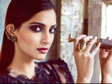 तगड़ा Rumor: निखिल आडवाणी की अगली फिल्म स्नो में फाईनल हुईं सोनम कपूर