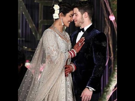 खुलासा: मुंबई में प्रियंका चोपड़ा और निक जोनस इस दिन देंगें जबरदस्त रिसेप्शन पार्टी