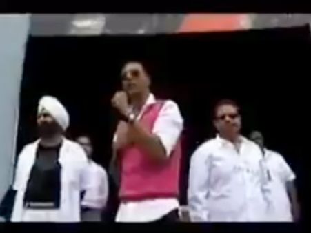 अक्षय कुमार को कहा गद्दार, उठे देशभक्ति पर सवाल, कनाडा के एक Video ने मचाया तहलका