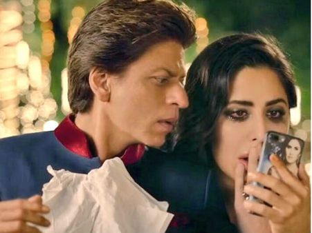 2.0 के बाद- शाहरुख खान की फिल्म 'जीरो' बनी पाइरेसी का शिकार- ऑनलाइन LEAK