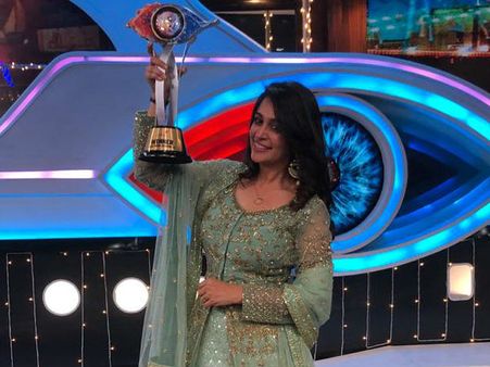 Bigg Boss 12 Finale Live Winner :दीपिका बन गईं विनर, ये कंटेस्टेंट हुआ 20 लाख लेकर बाहर